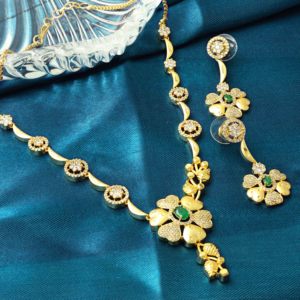 Juego de Collar y Aretes de Latón con Baño de Oro Micro de 14K/18K/24K con Diseño de Flores y Piedras AD para Mujer, Venta al por Mayor - Product Image 4