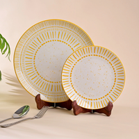 Ensemble d'assiettes à dîner en porcelaine Amoret Unique, jaune, moderne, luxueux, écologique, passe au lave-vaisselle, non toxique, élégant, logo personnalisé