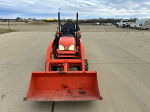 Nuevo Mini Tractor Kubota de 27 HP, Motor de 2600 RPM, 4x4, Mini Tractor de Jardín Kubota BX23S con Cargador Diésel 4x4, Retroexcavadora, Cortadora de Césped y Ruedas - Product Image 5
