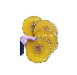 CUTES Dessous de verre en résine de luxe faits à la main Tampons carrés de couleur personnalisables pour ensemble de table de tapis de cuisine Meilleur prix - Product Image 2