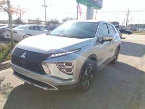 Véhicule d'occasion 2023 Eclipses Cross SE 4 portes SUV AWD (1.5L 4 cylindres Turbo CVT) Sans accident En bon état - Product Image 3