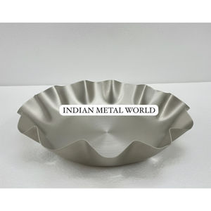 Handcrafted Hammered <b>Metal</b> Chocolate Bowl With Scalloped <b>Edge</b> Decorative Dessert Chocolate Snack Bowl Home Decor Supplier - Product Image 6