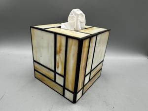 กล่องกระดาษทิชชูไม้พิมพ์ลายแบบดั้งเดิมพร้อมลวดลายชาติพันธุ์ กล่องกระดาษทิชชูไม้พิมพ์ลายทำมือพร้อมงานตกแต่งด้วยมือ - Product Image 3