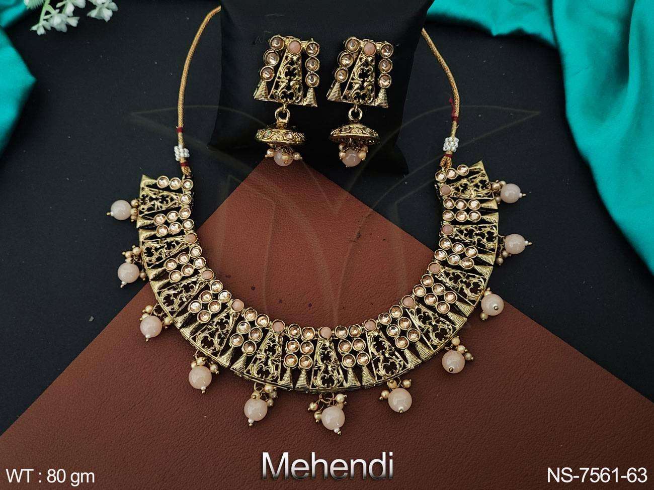 พีชสีพีช