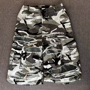 Haute qualité hommes court avec pointe en métal cordon dernière mode et short à la mode décontracté uni teint hommes décontracté court gym - Product Image 1