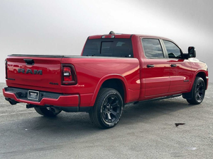 RAM 1500 Big Horn Crew Cab 4WD 2024, conduite à gauche, sièges en cuir foncé, pneus R19, automatique, électrique, 5 places, LED, xénon, caméra arrière - Product Image 4