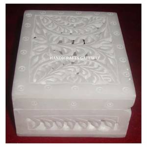 Caja de talla de mármol blanco con diseño de hojas para caja de almacenamiento de joyas para niña y mujer para artículos de regalo de uso multiusos - Product Image 1
