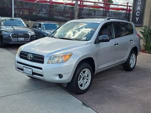 Toyota RAV4 4 portes Base 2.4L 4 cylindres 4 roues motrices SUV d'occasion 2006 - Product Image 5