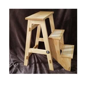 Tabouret d'escalier en bois naturel avec finition lisse, parfait pour les cuisines de style campagnard, les salles de bain, les chambres à coucher et l'usage domestique quotidien - Product Image 1