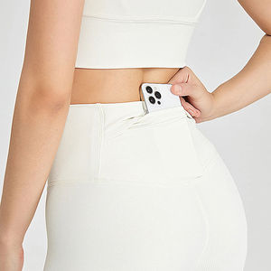 Ensemble de yoga 2 pièces pour femmes, nouveau design, logo frontal uni, respirant, en élasthanne/polyester, grande taille, vente en gros, vêtements d'été - Product Image 3