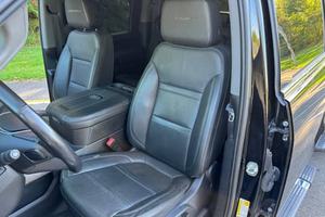 GMC Sierra 3500HD 2021, Extremadamente Limpio, Volante a la Derecha/Izquierda, Turbodiésel V8, Equipamiento de Alta Gama, Listo para Entrega - Product Image 4