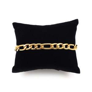 Bracelet à breloques Figaro en or 14 carats 7 mm, élégant accessoire de bijouterie fine - Product Image 2