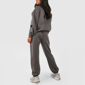 Chándal de invierno con cremallera de cuarto de moda para mujer Logotipo personalizado Impreso Color sólido Conjunto de sudor de poliéster de algodón transpirable de la mejor calidad - Product Image 2