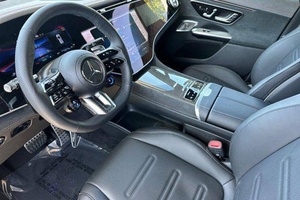 Blanc propre Nouveau 2025 Mercedes-Benz AMG EQE 4MATIC + - Product Image 3