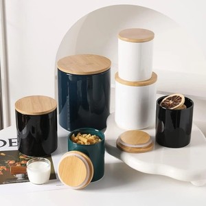 Ensemble de 3 pots de rangement en céramique côtelée avec couvercles en bois, contenants hermétiques et adaptés aux aliments, organisateur de cuisine durable - Product Image 3