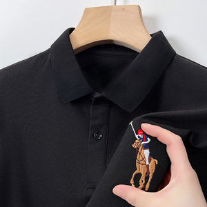 T-shirt de polo confortable haut de gamme pour hommes pour l'été Motif solide avec logo intégré - Product Image 5