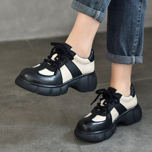 Mocassins en cuir confortables pour femmes, chaussures plates décontractées à enfiler, chaussures de bureau quotidiennes pour femmes - Product Image 1