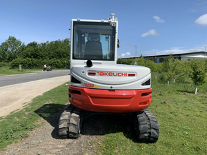 Mini-excavatrice TAKEUCHI TB260 – Vente en gros de chargeuses sur chenilles d'occasion originales Takeuchi TB225/TB260, mini-excavatrice de 3,5 tonnes à vendre - Product Image 5