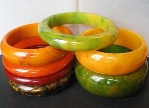 Handmade Elegant Waterproof Resin Bangles for Ladies Premium Finish Lightweight Jewelry Customizable Colors for Gifting Boutique - Product Image 4