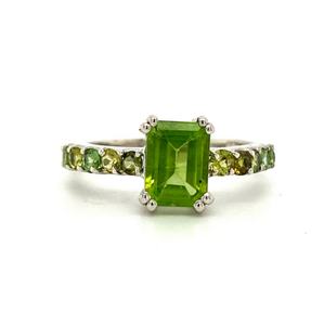 Las mujeres más vendidas. Anillo de piedra natal de Agosto de Plata de Ley 925 Diseñador clásico Piedra preciosa de peridoto verde natural Fiesta de rodio - Product Image 1