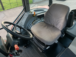 รถแทรกเตอร์ฟาร์ม 95 แรงม้า Massey Ferguson 4255 ขับเคลื่อน 4 ล้อ รถแทรกเตอร์เกษตร ดีเซล รถแทรกเตอร์มือสองสำหรับขาย - Product Image 4