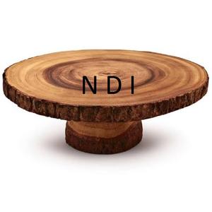 Support à gâteau en bois à un seul niveau, aspect traditionnel, finition naturelle, pour décoration de mariage ou de fête de fiançailles, usage hôtelier - Product Image 1