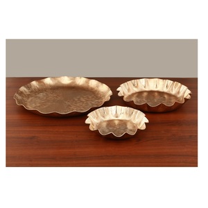 Vente chaude moderne texturé effet martelé plat en métal bol haut tendance salade noix assiette de service pour les fêtes de cuisine de tous les jours - Product Image 5