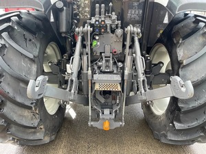 ¡2020 Valtra A114 HiTech 714 horas desde Nuevo! Equipado con cargador frontal Valtra G3L - Product Image 4