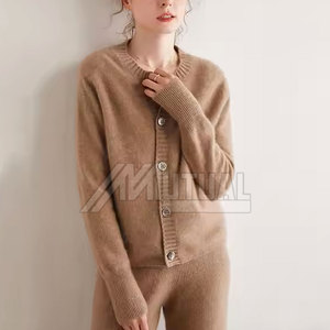 Suéter de invierno de talla grande para mujer Cierre de botones Suéter de mujer suave informal para la mejor venta - Product Image 6