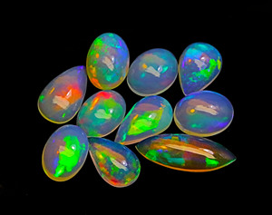 Authentique cabochon d'opale éthiopienne-Welo Loose Opal Lot - Multi Fire Flashy Stones For Jewelry - Product Image 1