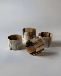 Anillos de madera para servilletas Khadim con cuerno y resina, diseño floral de estilo Hada para hogares y hoteles - Product Image 2