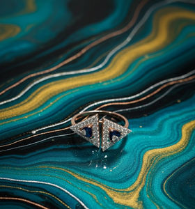 Anillo de Plata de Ley 925 con Diamante Moissanita Moderno y Piedra Púrpura Más Vendido - Product Image 1