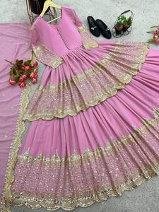 Conjunto de Salwar Kameez de Estilo Bollywood en Tela Faux Georgette con Bordado de Diseño Hermoso y de la Mejor Calidad, de Secado Rápido para Todas las Temporadas - Product Image 2