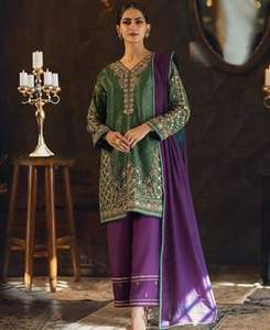 MAGNIFIQUE PANTALON EN MOUSSELINE VERT KURTA PURPLE ROBE DUPPATA EMBELLISÉE DABKAPEARLS PIERRE TRAVAIL IMPRIMÉ FLORAL A-LINE SILHOUETTE SUMMER - Product Image 5