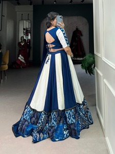 Nouvelle rayonne pure de vente chaude de couleur étonnante avec l'impression et le travail de miroir Lehenga Choli fabricant de l'Inde au taux le plus bas - Product Image 5