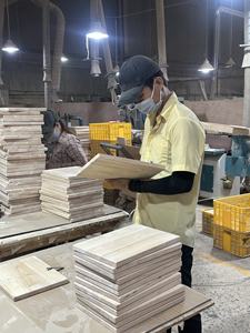 Puertas de armario de cocina de madera maciza de calidad para proyectos personalizados Puertas de armario de cocina de repuesto - Product Image 5