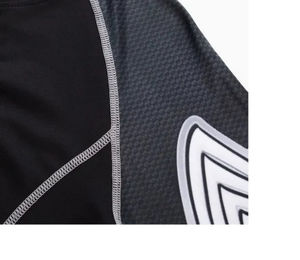 Diseñe sus propias mangas de sublimación MMA Rash Guard Custom Logo Men Rush Guard con logotipo y diseño personalizados - Product Image 5