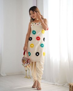 ชุดโดติผ้าฝ้าย 2 ชิ้น ดีไซน์ทันสมัย สวมใส่สบาย เหมาะสำหรับงานปาร์ตี้ ดีไซน์แบบกลับด้านได้ ประกอบด้วยเสื้อที่เข้ารูปพอดีตัว - Product Image 2