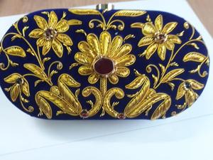 Pochettes de mariée faites à la main élégantes de luxe avec perles embellies Zardozi pochette de travail manuel pochette brodée pour mariage - Product Image 6