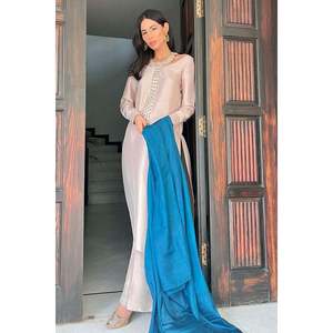ชุดเดรสปาร์ตี้ผ้าซาติน-ซิลเคน สตาร์ดัสท์ - Product Image 1