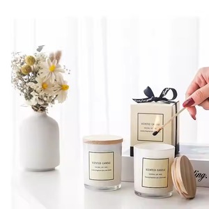 H.M.A Handicrafts Pot à bougie classique blanc et or avec couvercle pour une utilisation en vrac Parfait pour les cadeaux faits à la main et les magasins - Product Image 1