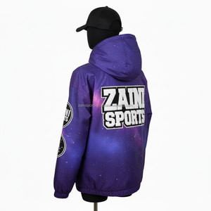 Chaqueta Cortavientos Premium para Mujer, Diseño de Impresión Morada Galaxia con Logotipo Bordado en Parche - Product Image 5