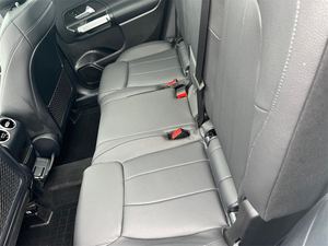 SUV GLB 4MATIC 2020 d'occasion en parfait état, boîte automatique 8 vitesses, 221 CV, transmission 2L - Product Image 4