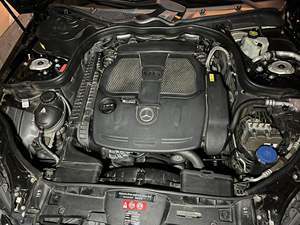 Mercedes-Benz E350 4Matic Wagon 2014 d'occasion, moteur V6 3,5 litres, transmission intégrale, équipements Premium et Sport, 3ème rangée de sièges orientée vers l'arrière - Product Image 6