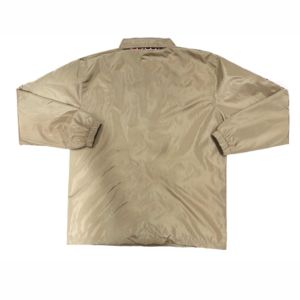 เสื้อแจ็คเก็ตโค้ชเดลต้าแบบมีโลโก้สั่งทำพิเศษสำหรับผู้ชาย สีแทน ผลิตจากโพลีเอสเตอร์ กันน้ำ ติดกระดุม ดีไซน์ปักตัวอักษรด้านหน้า - Product Image 4