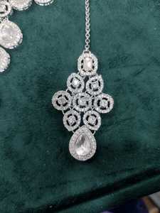 Collar Étnico con Efecto de Sombra, Chapado en Oro con Diamantes, para Fiestas, Bodas y Regalos - Product Image 3