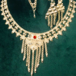 Conjunto de joyería con collar y peinetas USA France-Silver Anniversary - Product Image 5