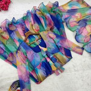 SIE que presenta el estilo moderno Fancy Floral Printed Huge Flair Pattern elegancia contemporánea estilos largos de Ajuste Recto Fancy Kurti - Product Image 5