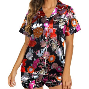 Conjunto de ropa de casa informal para mujer, traje de dormir con pantalones cortos para uso diario - Product Image 4