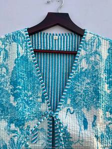 Chaqueta corta acolchada Kantha unisex, chaquetas de algodón sin mangas, abrigo de invierno hecho a mano puro, tela estampada de estilo bohemio, algodón puro - Product Image 5